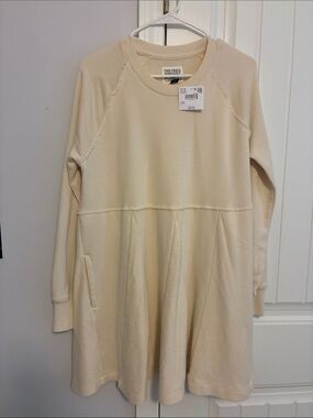 American Eagle Outfitters Cream Crewneck Sweatshirt XS NWT